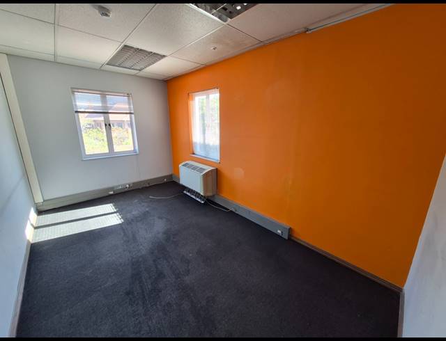 251M² OFFICE TO LET IN RIVONIA
